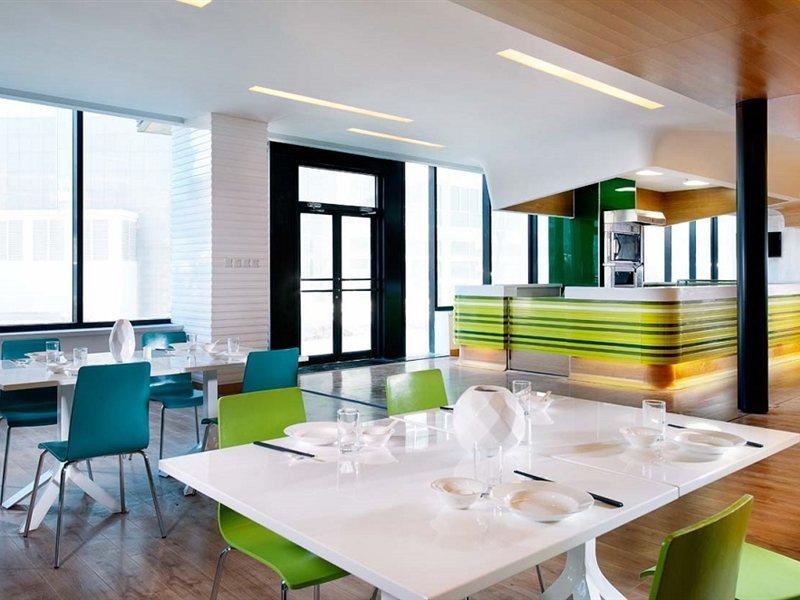 Tangram Hotel Пекин Екстериор снимка