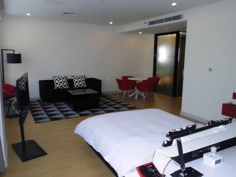 Tangram Hotel Пекин Екстериор снимка